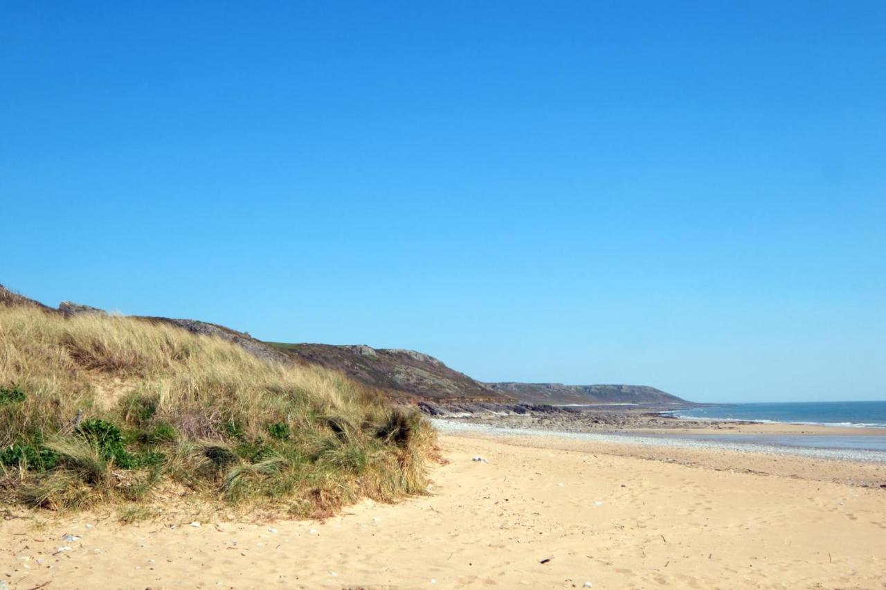 Sea View - 1 Bed Suite - Ocean Breeze - Port Eynon Exterior photo